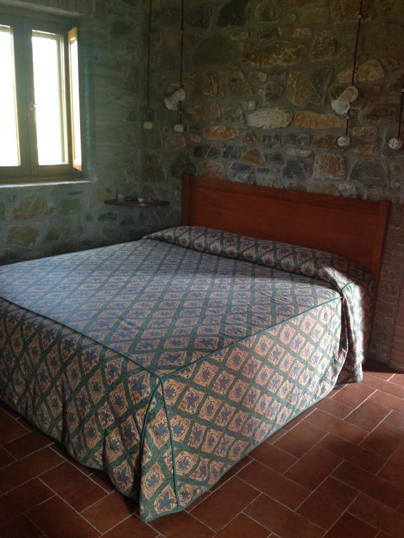 Bagno Santo Residence Saturnia Rum bild